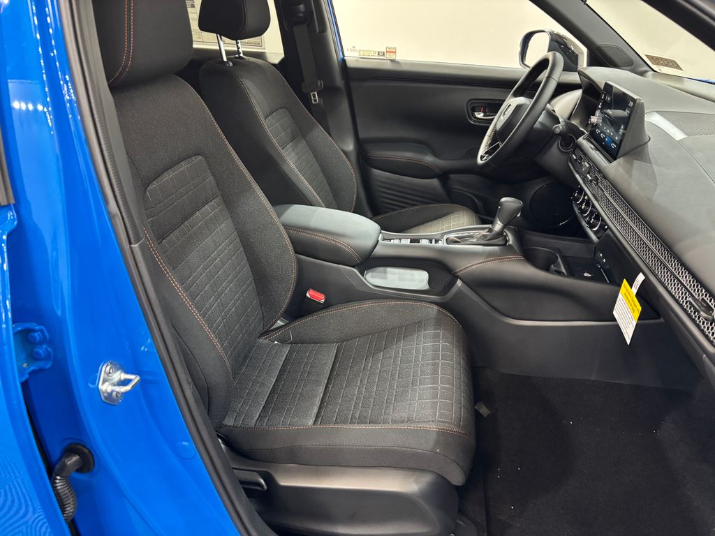 2027 Honda HR-V Sport - Photo 12