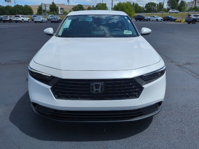 2025 Honda Accord LX photo 2