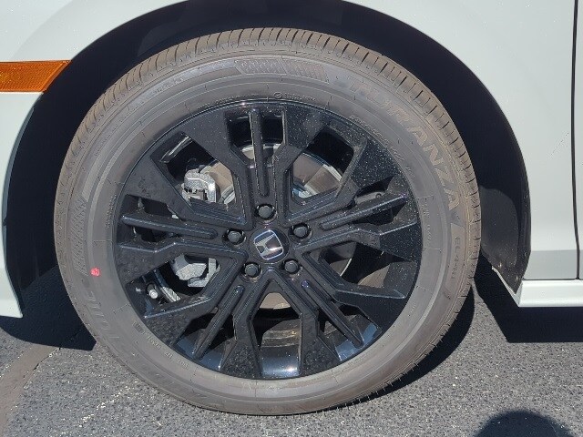 2026 Honda Odyssey photo 3