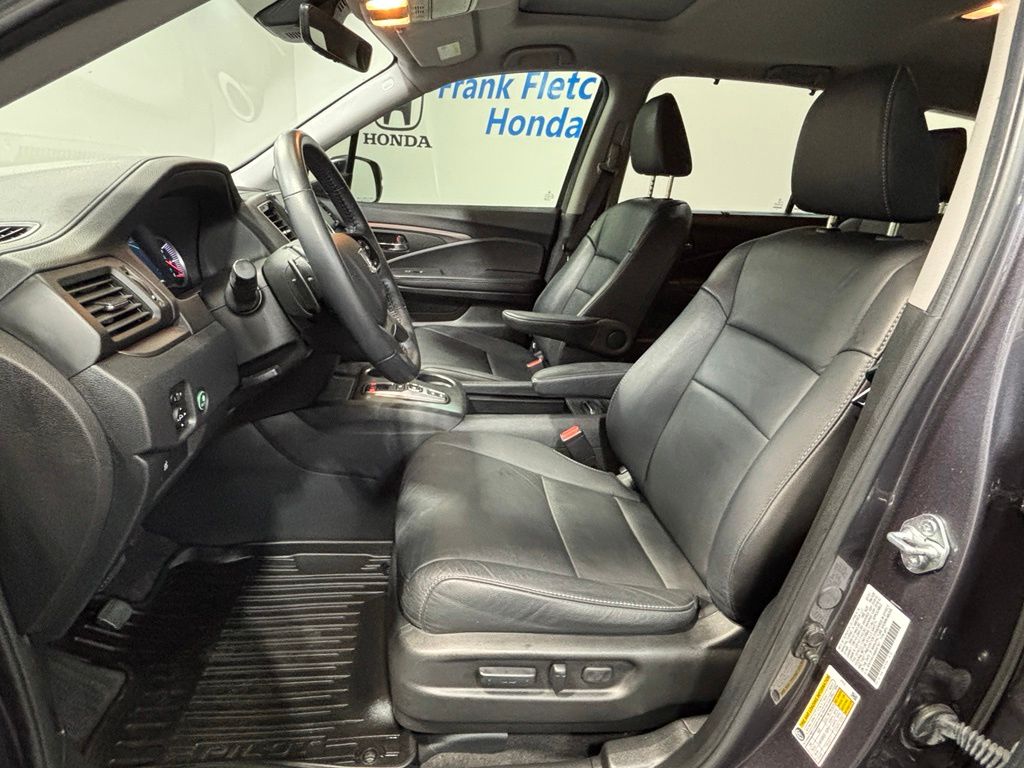 2021 Honda Pilot SE - Photo 16