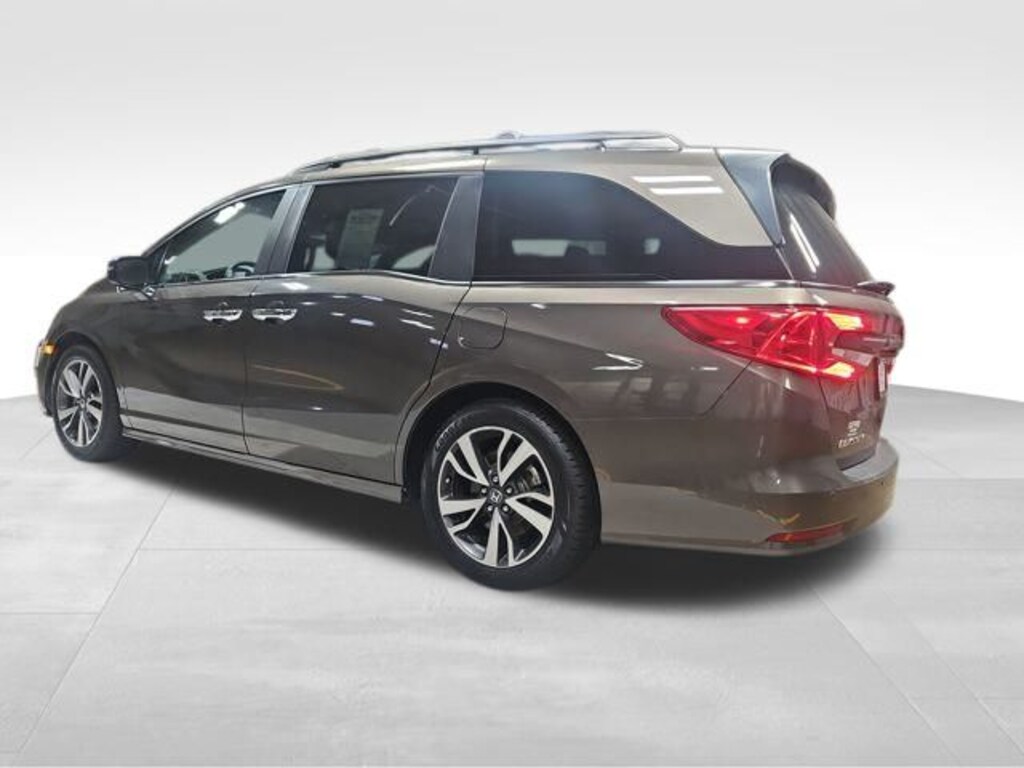 Certified 2023 Honda Odyssey Touring Minivan/Van