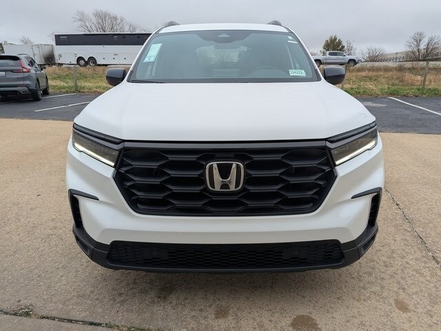 2025 Honda Pilot Sport photo 4