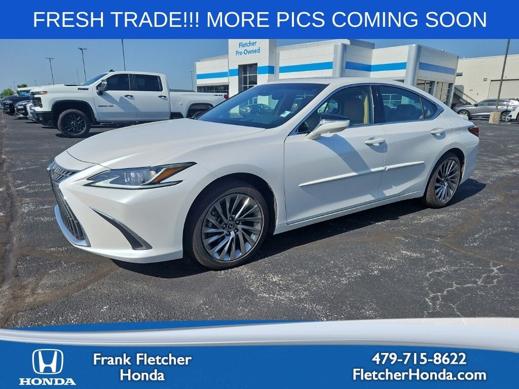 Used 2024 Lexus ES 300h Luxury Sedan