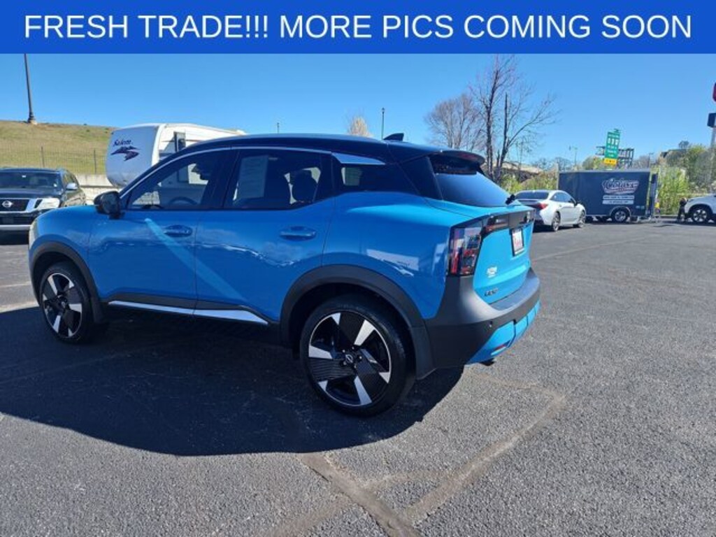 Used 2025 Nissan Kicks SR SUV