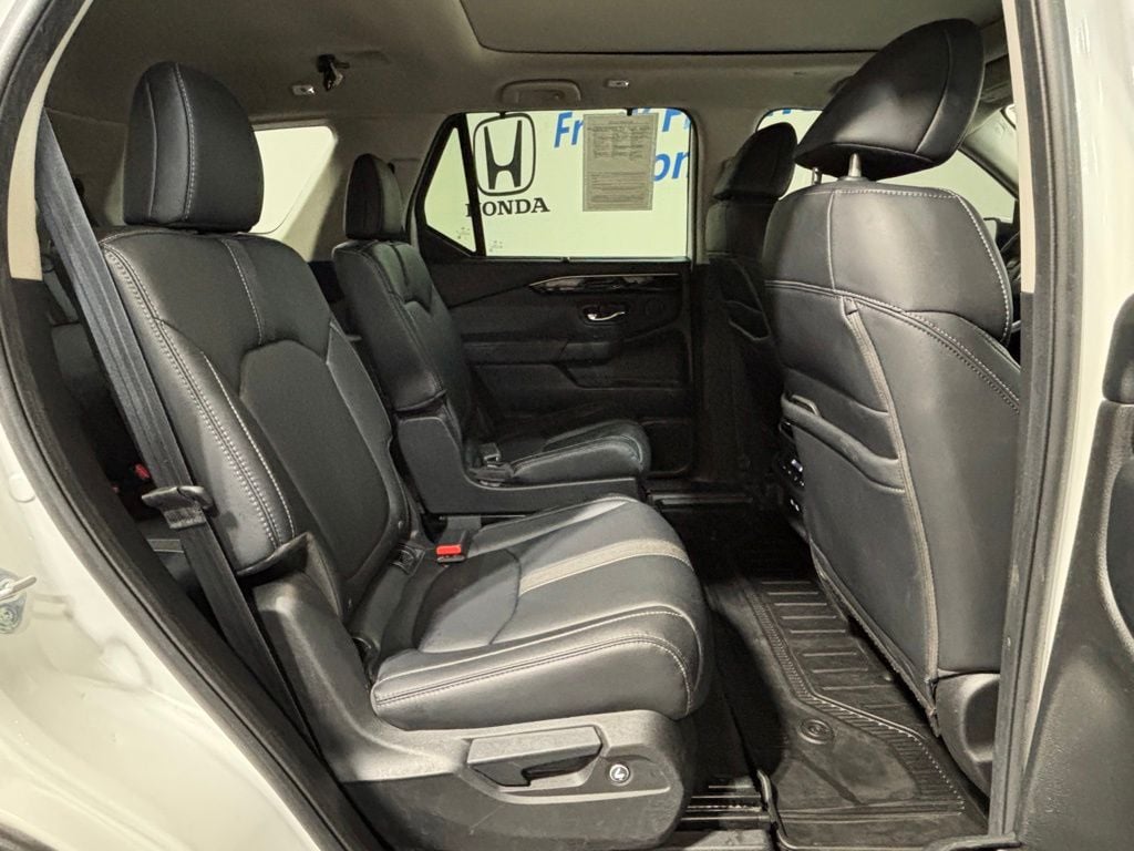 2023 Honda Pilot Touring - Photo 37
