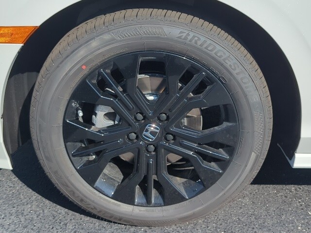 2026 Honda Odyssey photo 3