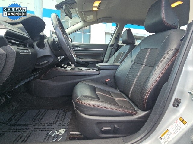 2023 Nissan Altima 2.5 SR photo 2