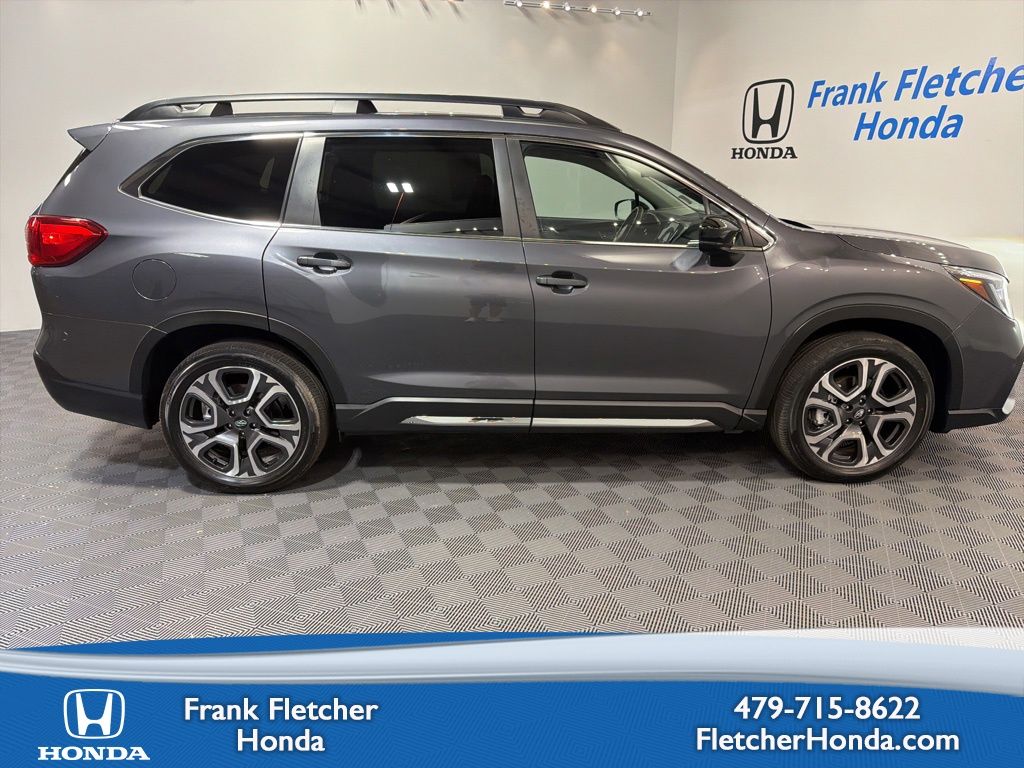 2024 Subaru Ascent Limited 7 Passenger's photo