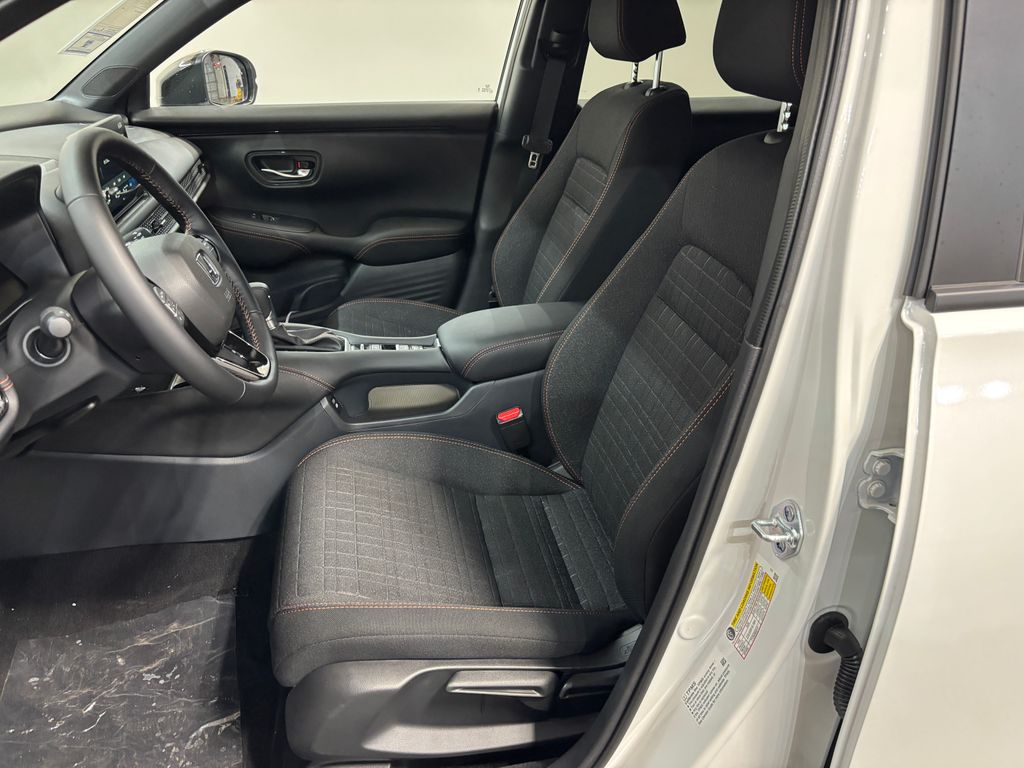 2027 Honda HR-V Sport - Photo 18