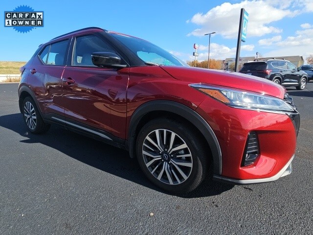 2024 Nissan Kicks SR photo 3