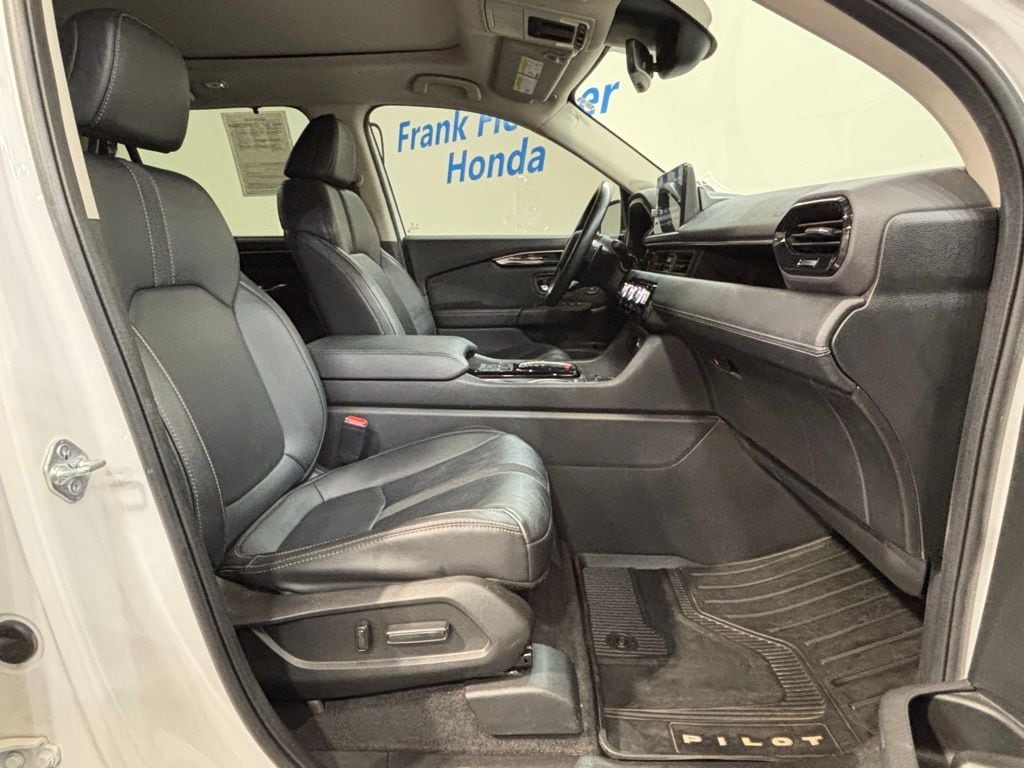 2023 Honda Pilot Touring - Photo 35
