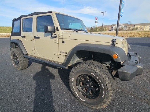 2018 Jeep Wrangler Unlimited Sport photo 2
