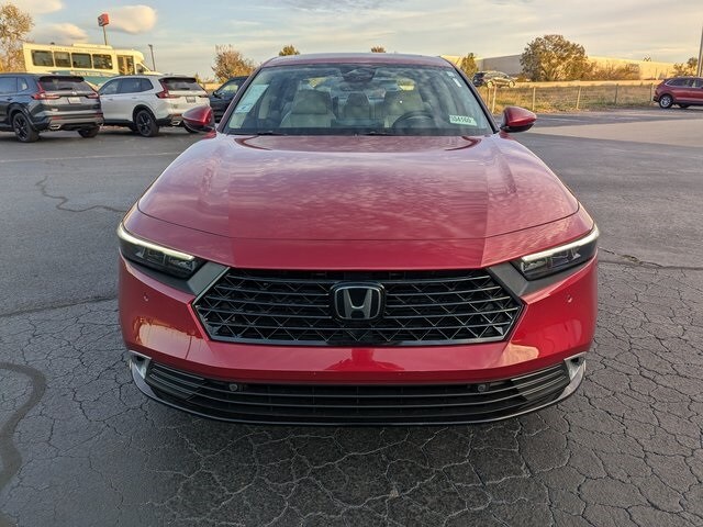 2025 Honda Accord Hybrid Touring photo 3