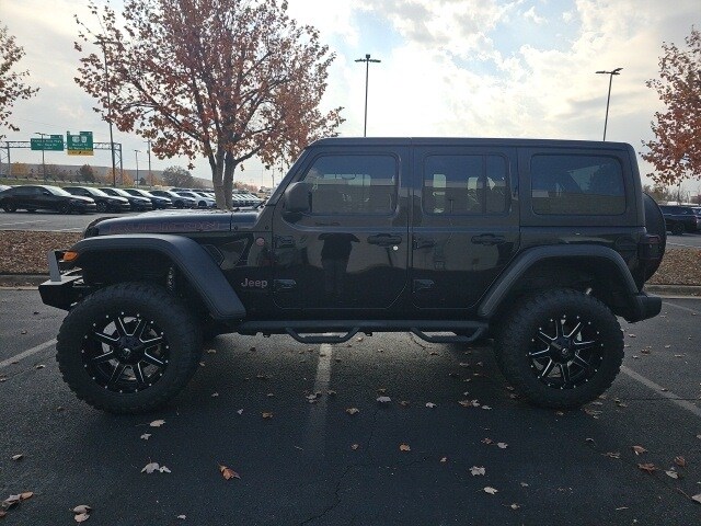 2019 Jeep Wrangler Unlimited Rubicon photo 2