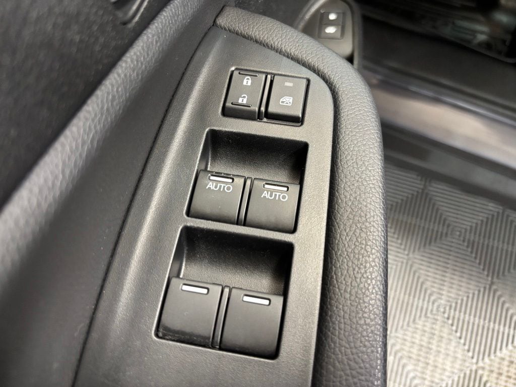 2021 Honda Pilot SE - Photo 13