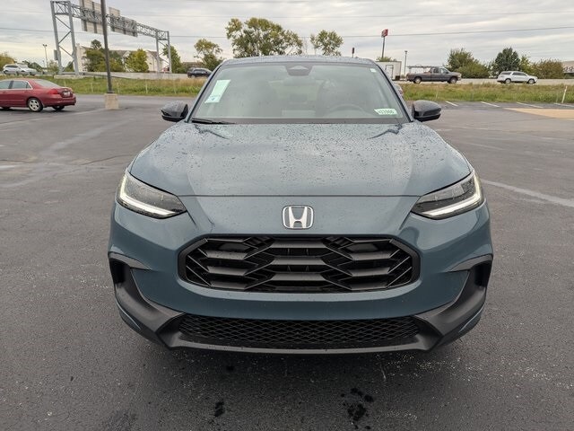 2026 Honda HR-V Sport photo 2