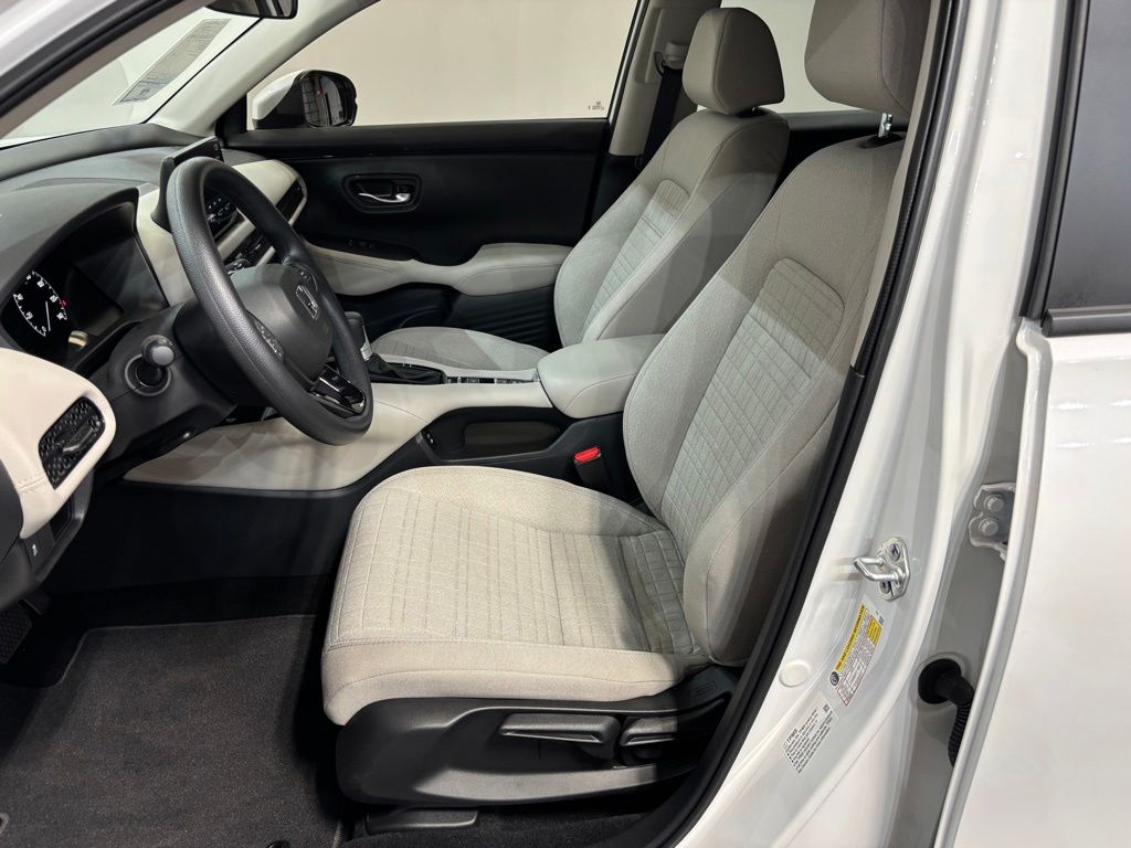 2026 Honda HR-V LX - Photo 11