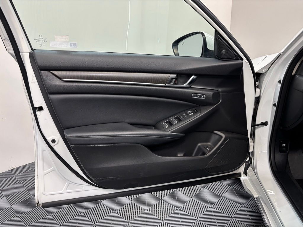 2018 Honda Accord EX-L - Photo 28