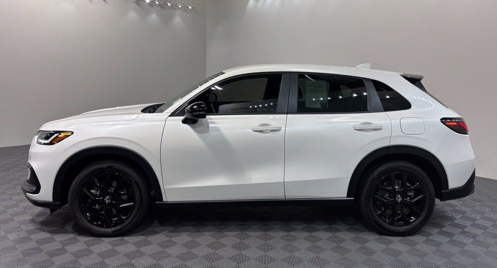 2025 Honda HR-V Sport - Photo 2