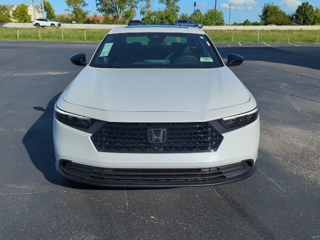 2025 Honda Accord Hybrid Sport photo 3