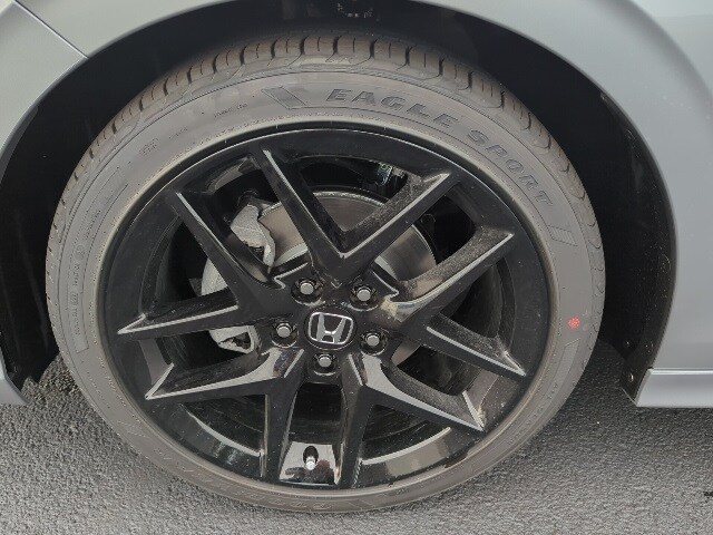 2026 Honda Civic Sport photo 3
