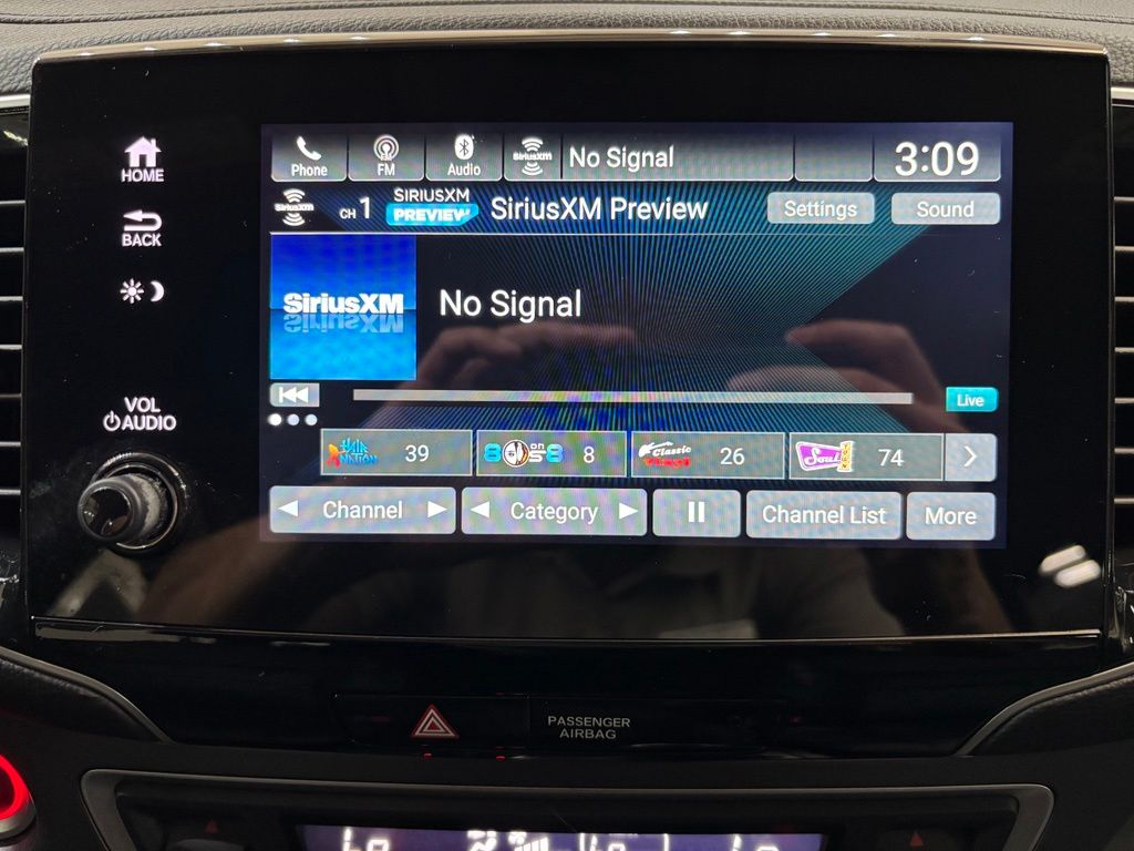 2021 Honda Pilot SE - Photo 24