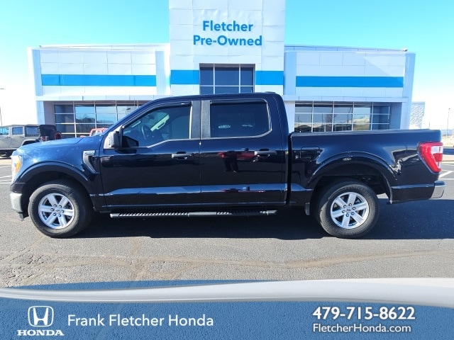 2021 Ford F-150 XL's photo