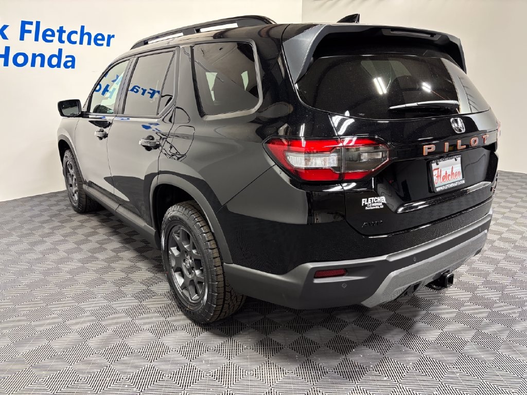 New 2026 Honda Pilot TrailSport SUV