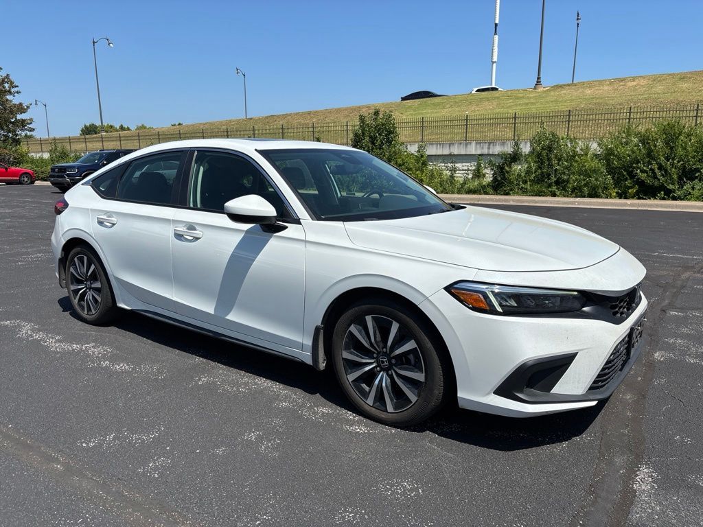 2024 Honda Civic Hatchback EX-L - Photo 7