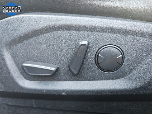 2024 Ford Edge Titanium photo 3