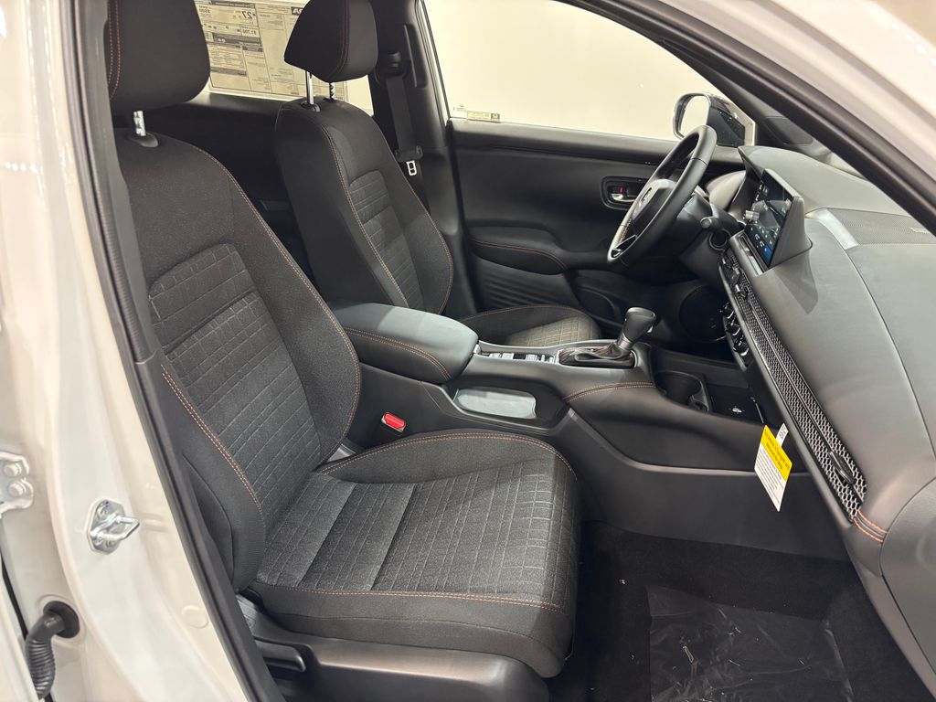 2027 Honda HR-V Sport - Photo 12