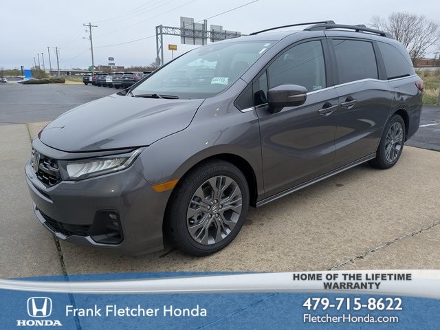 2026 Honda Odyssey Touring's photo