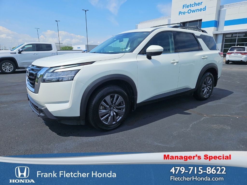 2022 Nissan Pathfinder SV 4WD's photo