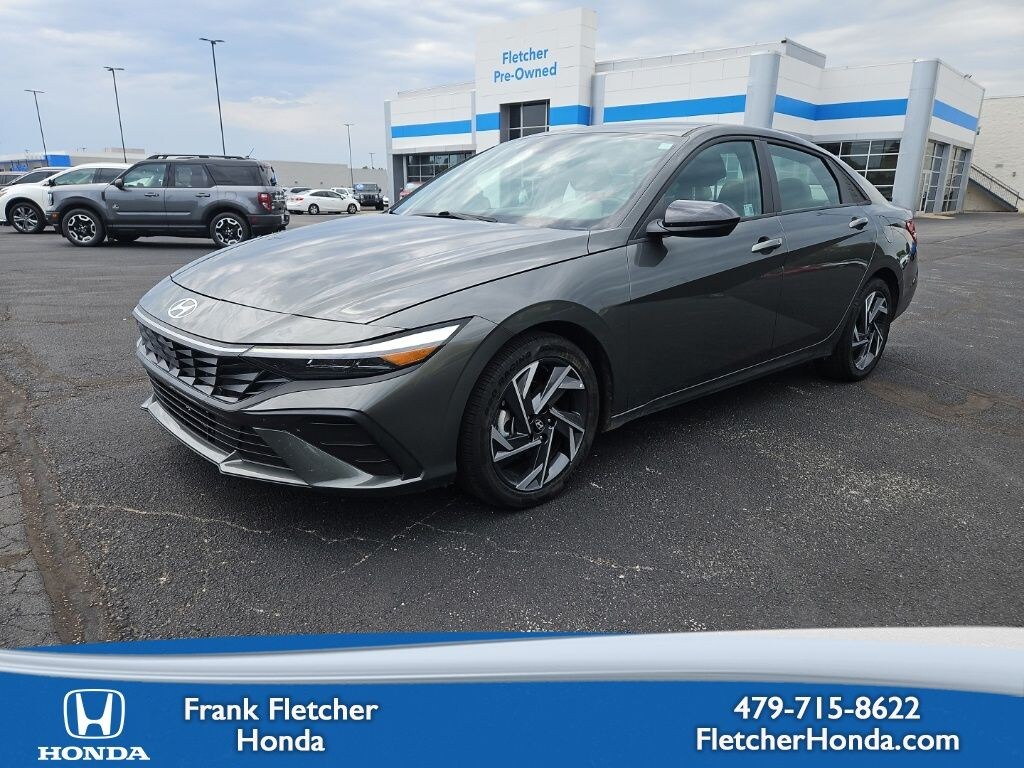 Used 2025 Hyundai Elantra SEL Sport Sedan