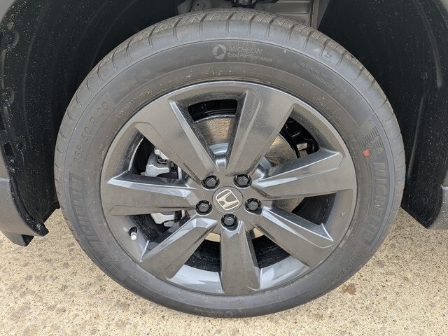 2025 Honda Pilot Sport photo 3