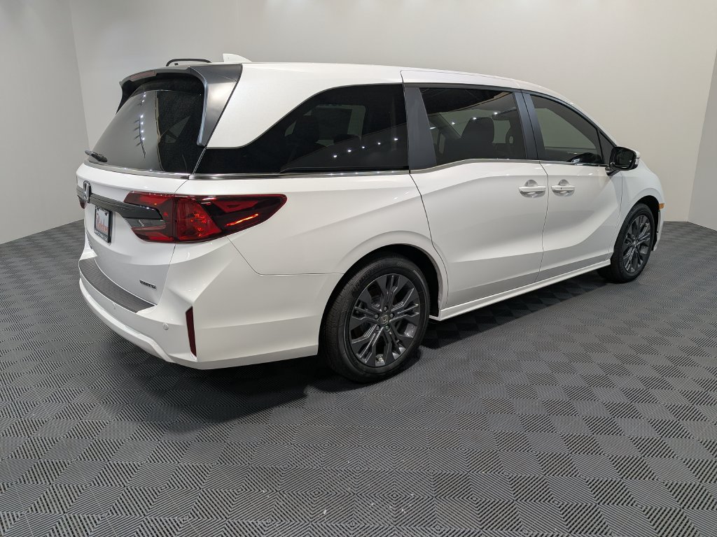 2026 Honda Odyssey Touring - Photo 6
