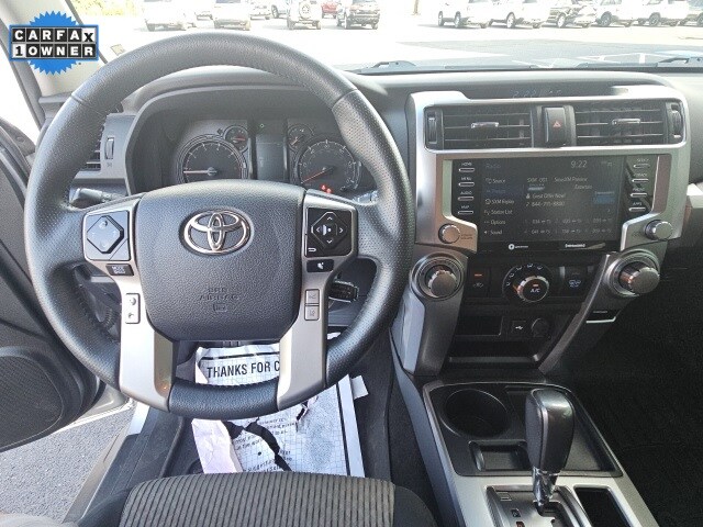 2022 Toyota 4Runner SR5 photo 2