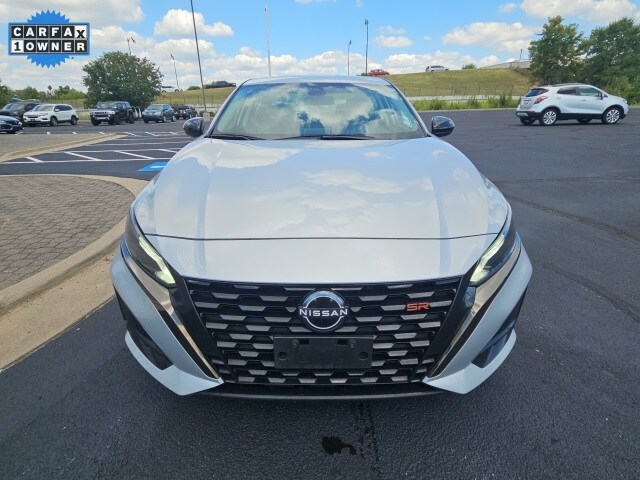 2023 Nissan Altima 2.5 SR photo 4