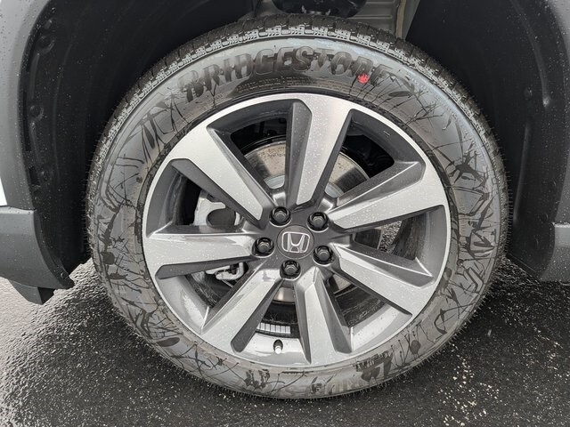 2025 Honda Pilot Touring photo 3