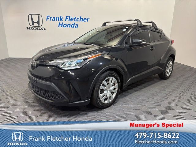 2021 Toyota C-HR LE's photo