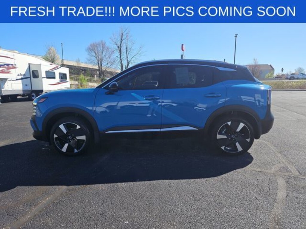 Used 2025 Nissan Kicks SR SUV