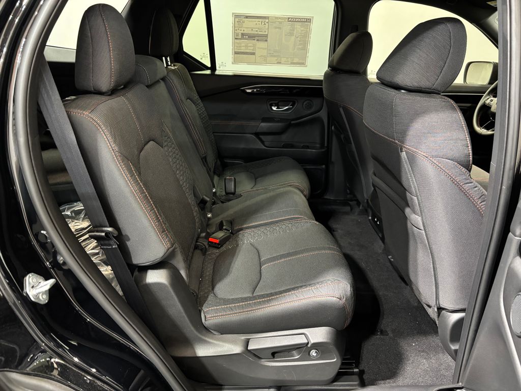 2026 Honda Pilot Sport - Photo 14