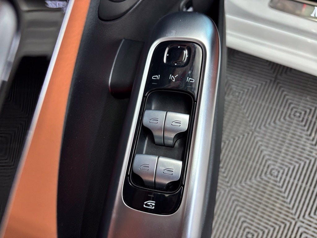 2023 Mercedes-Benz C-Class Sedan C 300 - Photo 29