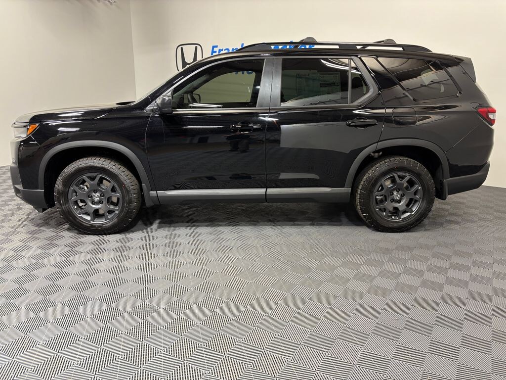 New 2026 Honda Pilot TrailSport SUV