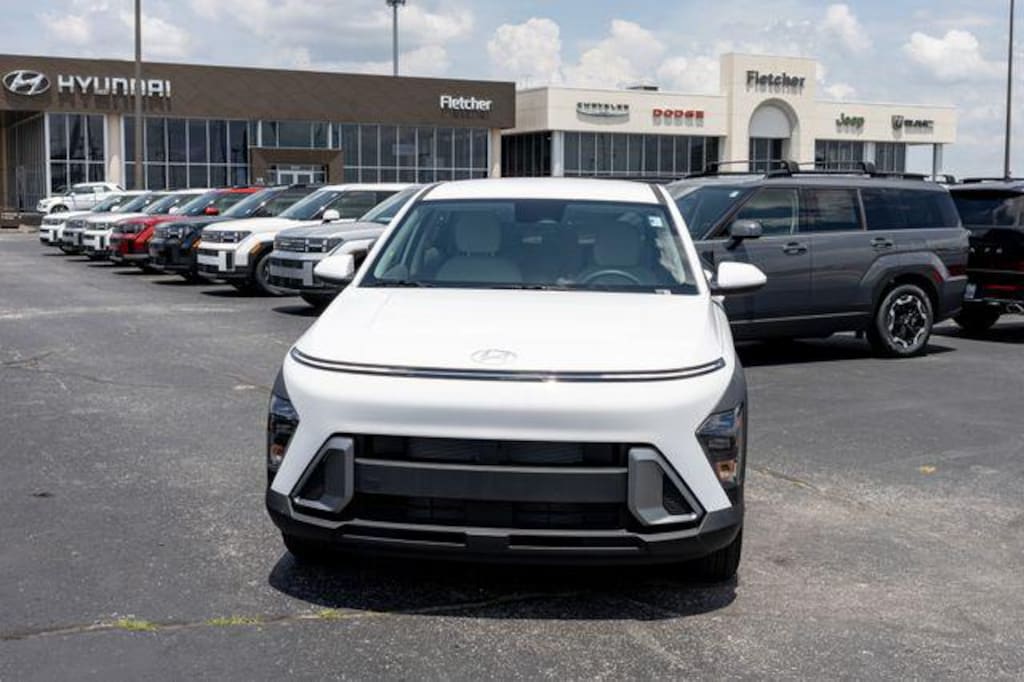 New 2026 Hyundai Kona SE FWD SUV