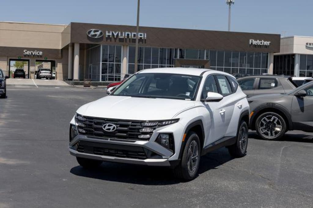 New 2026 Hyundai Tucson Hybrid Blue SUV