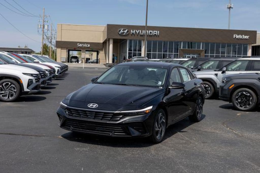 New 2026 Hyundai Elantra Limited Sedan