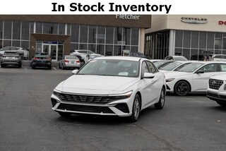 2025 Hyundai Elantra SE Sedan