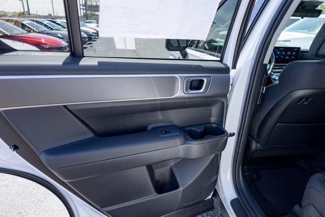 2026 Hyundai Santa Fe SE - Photo 6