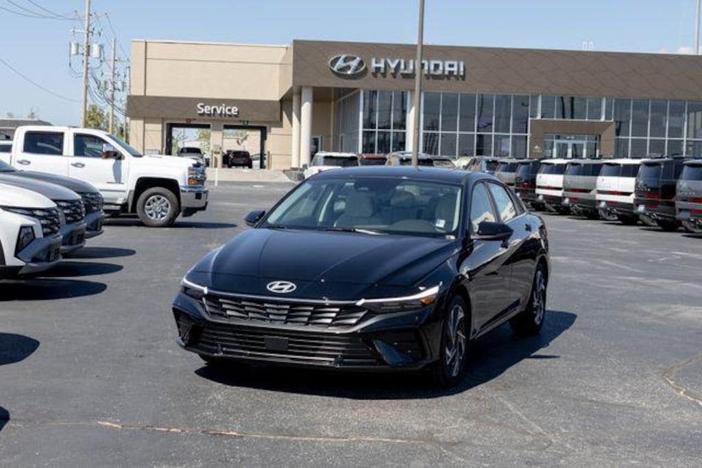 New 2026 Hyundai Elantra Limited Sedan